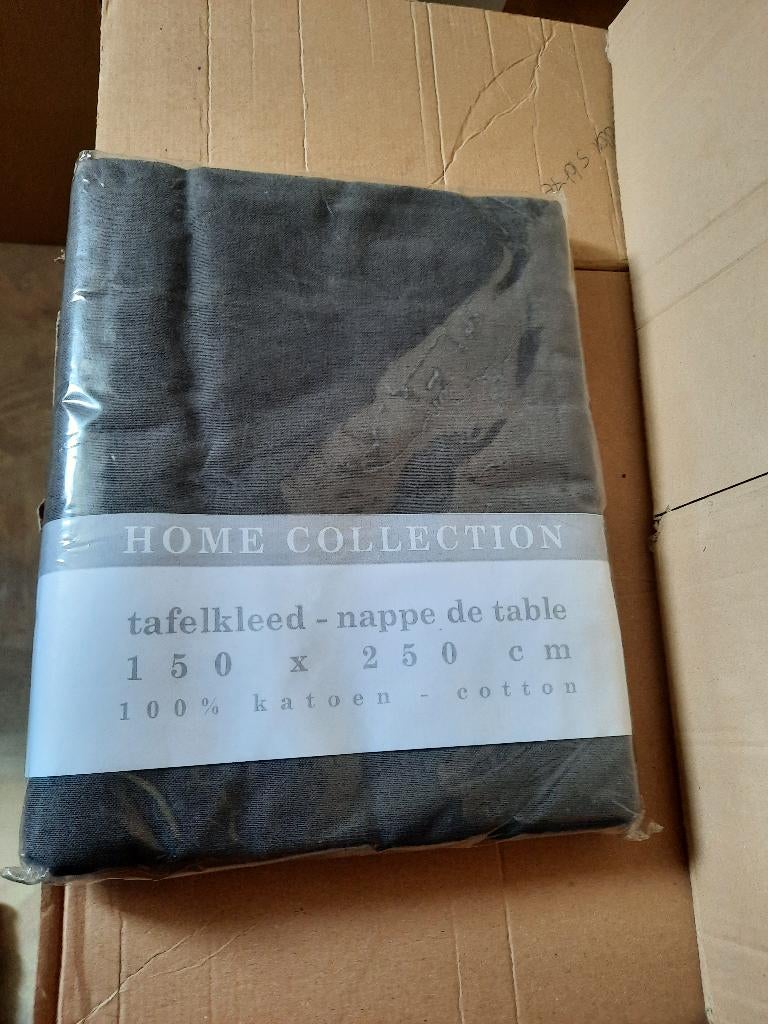 nieuw heel mooi katoenen tafelkleed 150x250cm HomeCollection, Ophalen of Verzenden, Nieuw