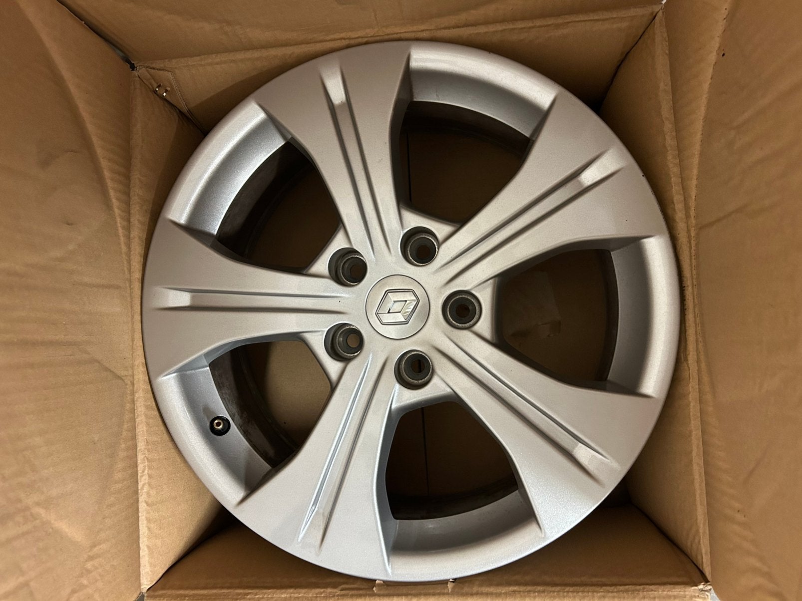 Originele renault velgen 17 inch, Ophalen, Zo goed als nieuw