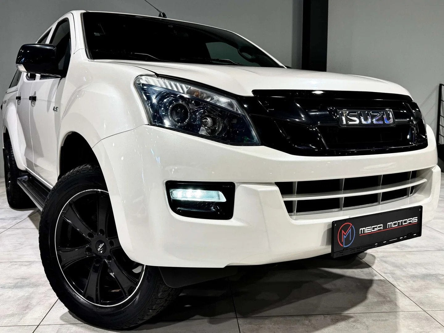 Isuzu D-max 2.5TDi Bi-TURBO 163CV SERiE AKOYA CAMERA CARPLAY, Autos, Cuir, Euro 5, Achat, Entreprise