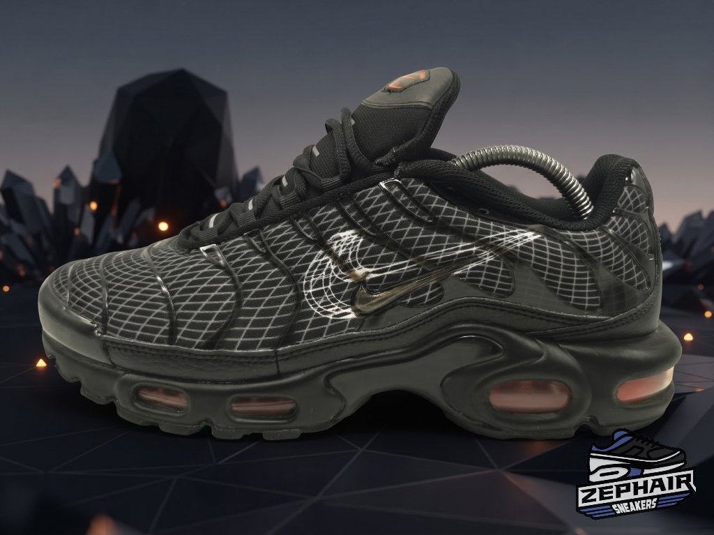 Nike Air Max Plus TN '3D Swoosh' EU42.5 2021, Enlèvement ou Envoi, Nike, Porté, Baskets