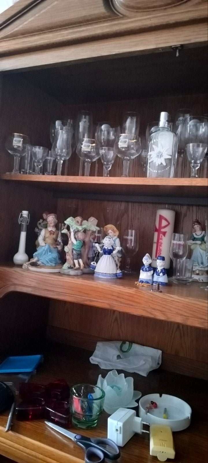 Alle grief is te koop wegens rusthuis, Ophalen