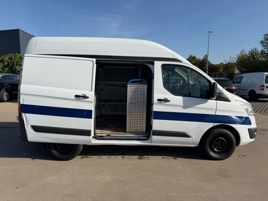 Ford Transit Custom (Stock ID 01445) — 13