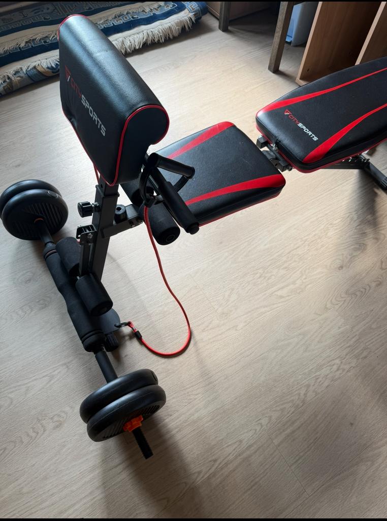 Gym set en dumbell, Ophalen, Zo goed als nieuw