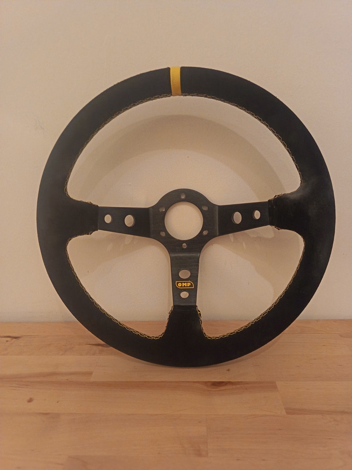 Volant tulipé style OMP