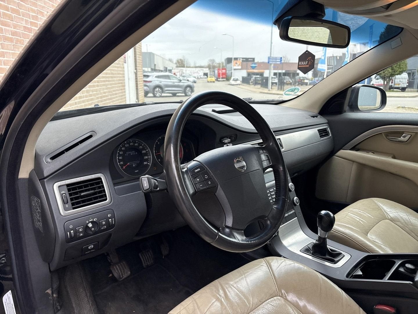 Volvo V70 2.4D Momentum | Leder | Climate | Cruise | PDC | T, Auto's, Volvo, Parkeersensor, Blauw, V70, 172 g/km