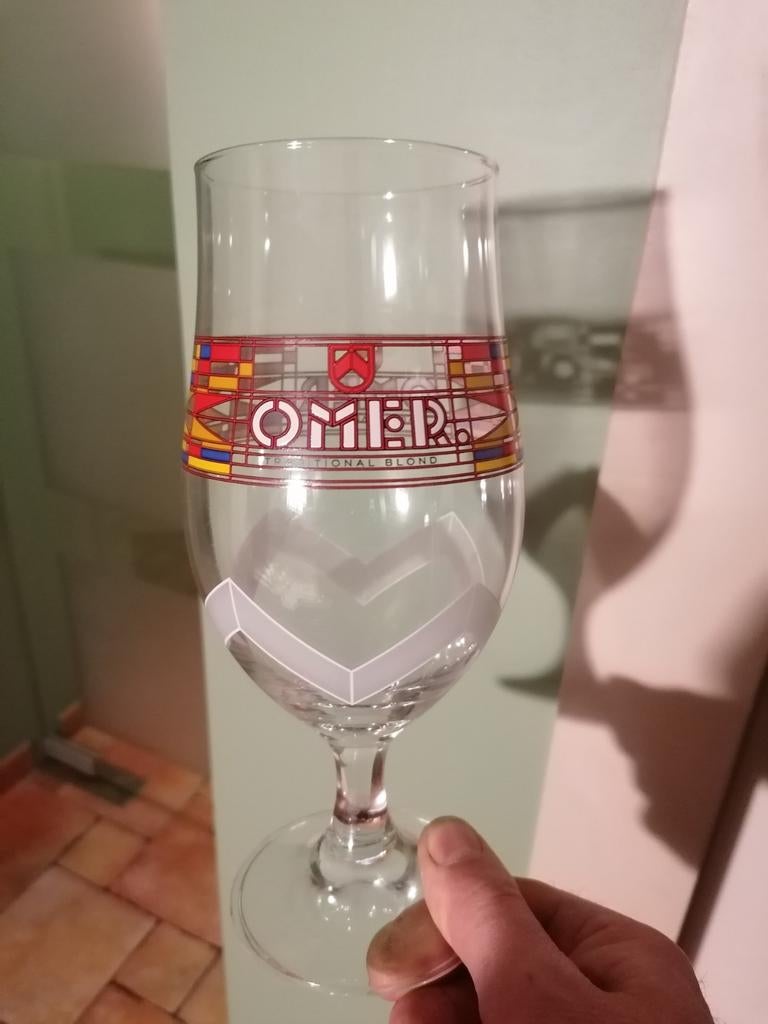 Mooi bierglas Omer Vander Ghinste., Ophalen of Verzenden