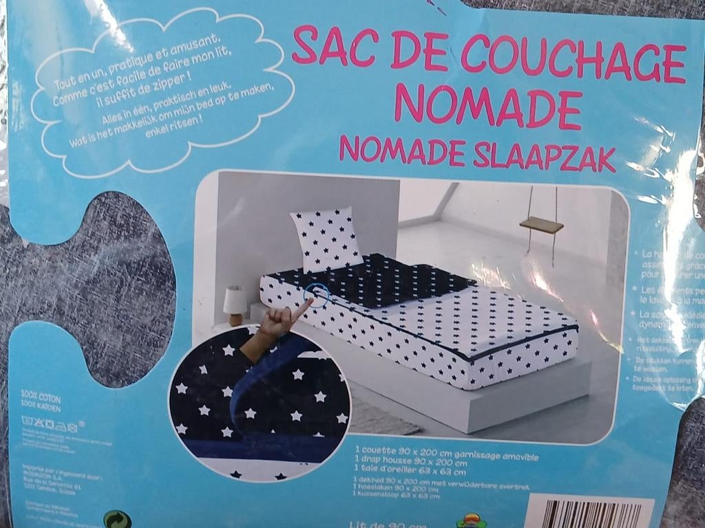 2 sacs de couchage Nomade. 15 € par sac de couchage.