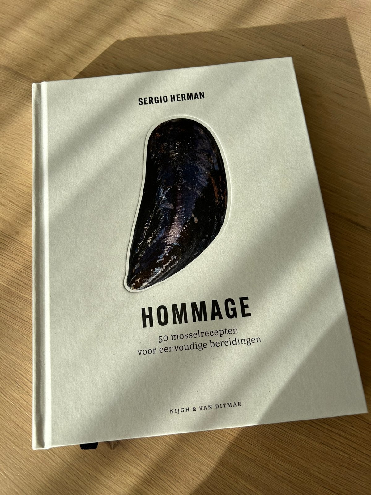 Boek “hommage” van Sergio Herman, Livres, Enlèvement ou Envoi, Comme neuf