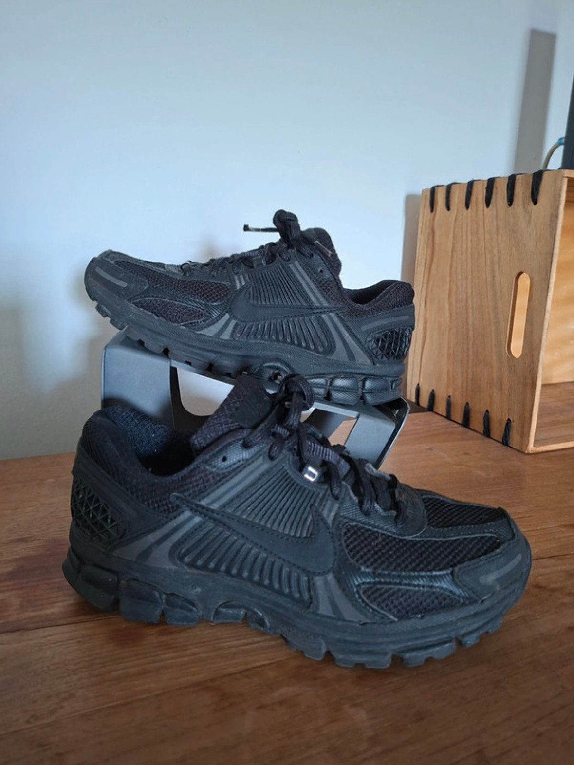 Nike vomero 5 noires, Enlèvement ou Envoi, Comme neuf