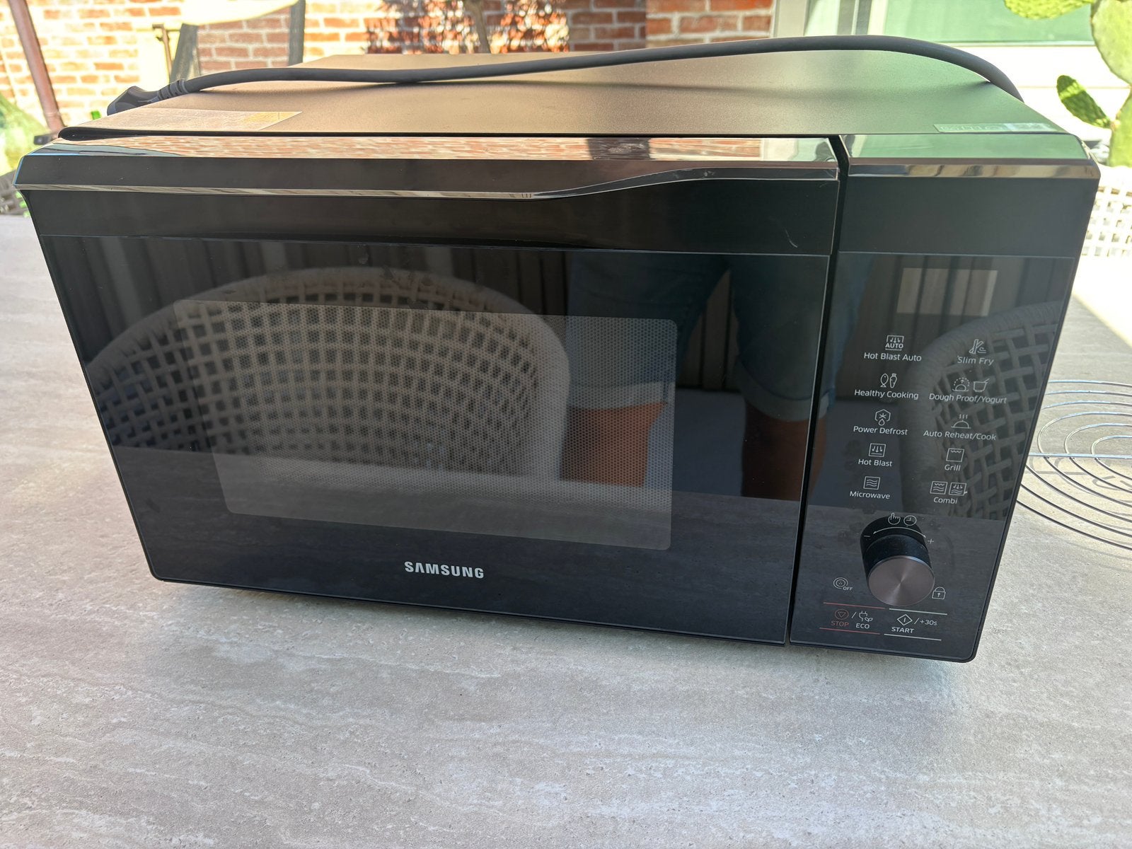 Samsung combi oven en microgolf, Elektronische apparatuur, Microgolfovens, Ophalen, Zo goed als nieuw, Draaiplateau, Vrijstaand