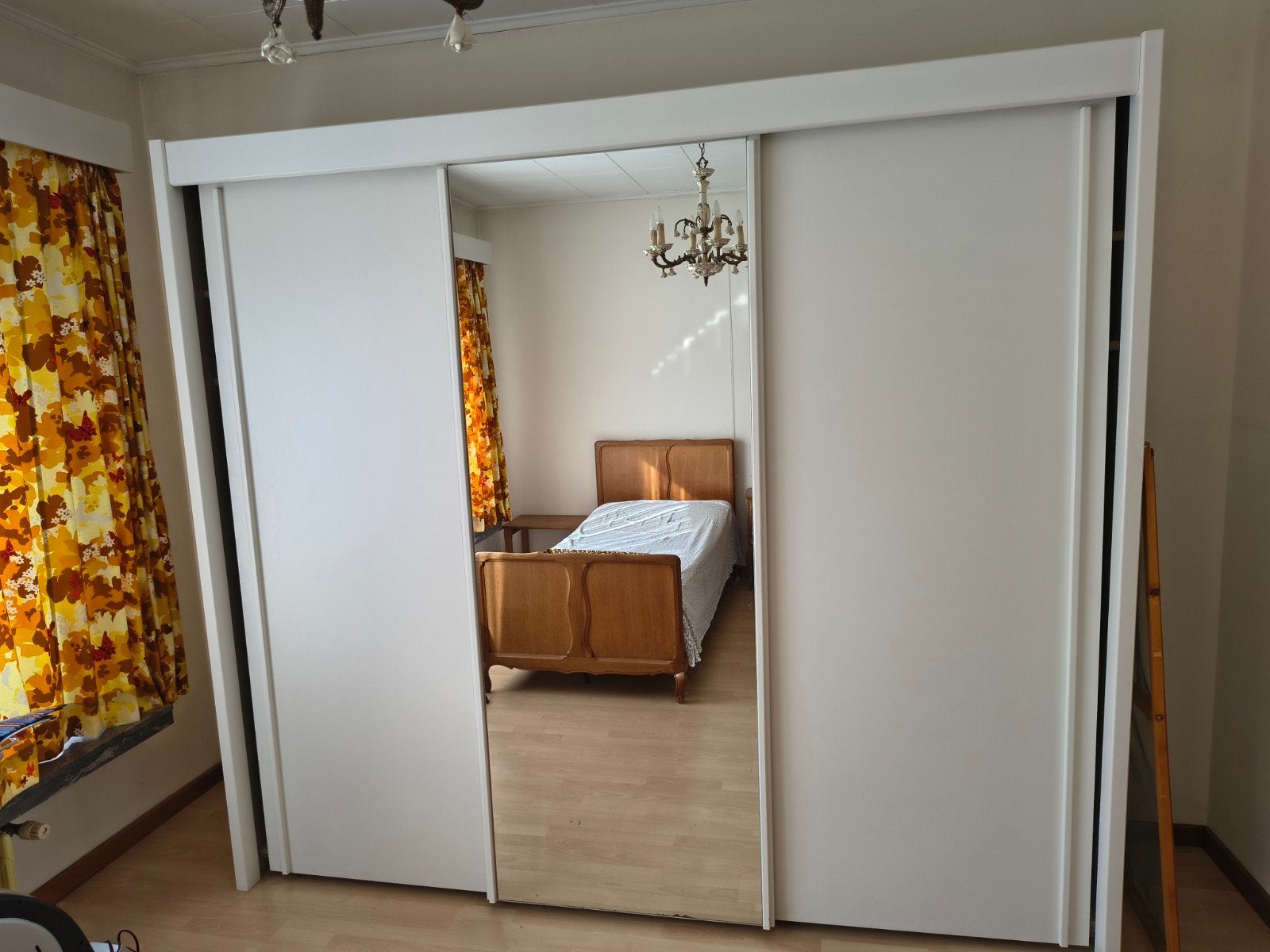 moderne en klassieke Keerkast, Ophalen, Eikenhout