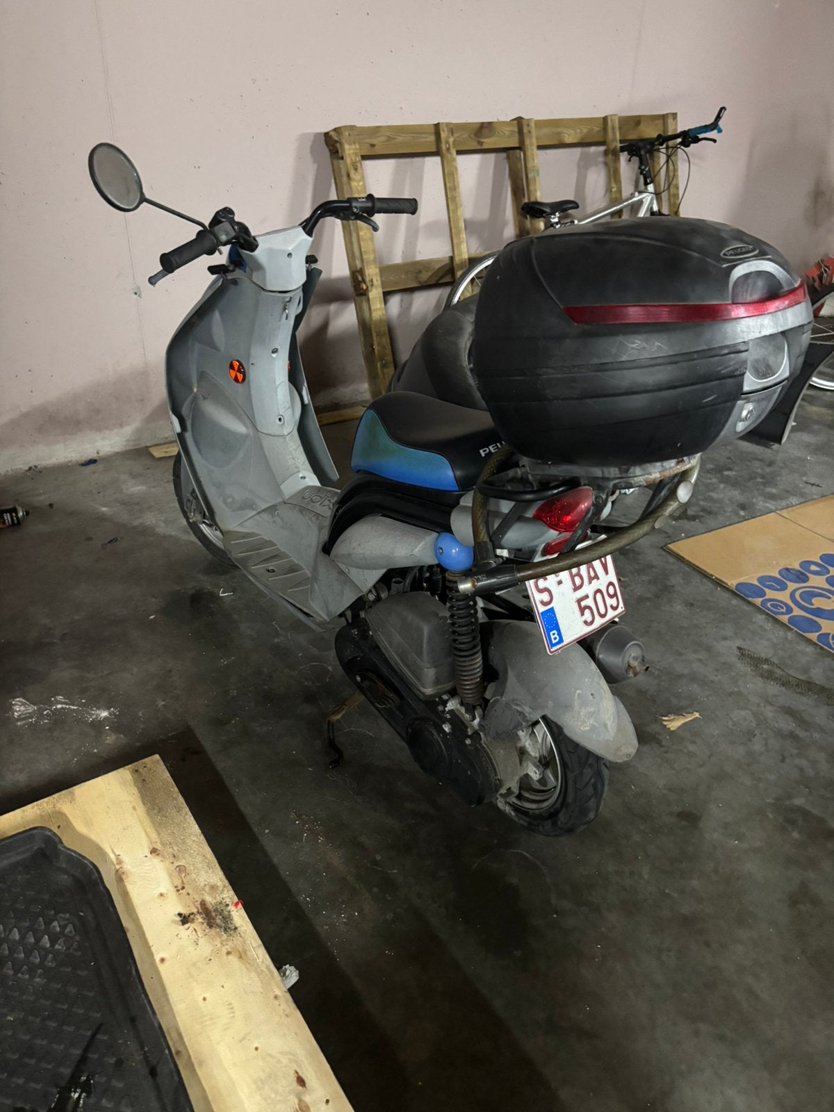 50cc peugeot lidux 1744 km, Fietsen en Brommers, Scooters | Peugeot, Ophalen, Gebruikt, Klasse B (45 km/u), Benzine