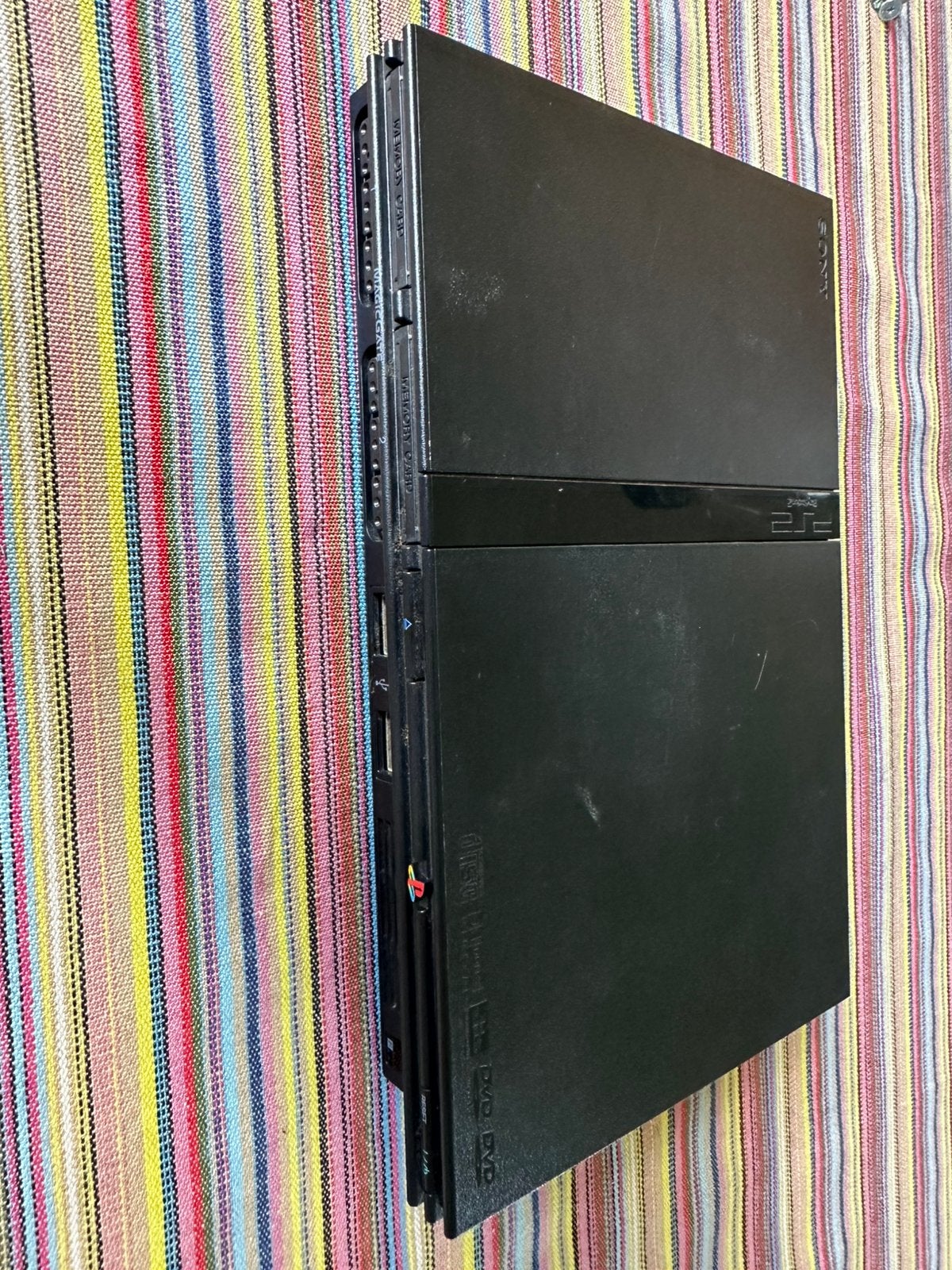 2x Ps2 defect, Games en Spelcomputers, Spelcomputers | Sony PlayStation 2, Zwart, Ophalen of Verzenden, Zonder controller, Niet werkend