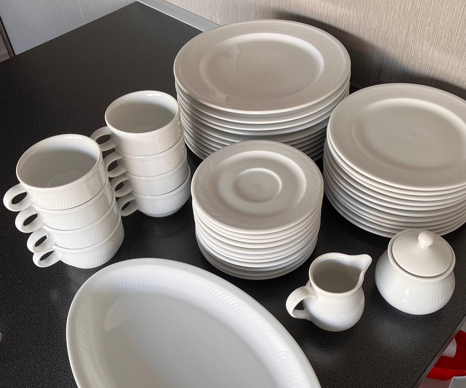 Servies Korona, Ophalen, Zo goed als nieuw