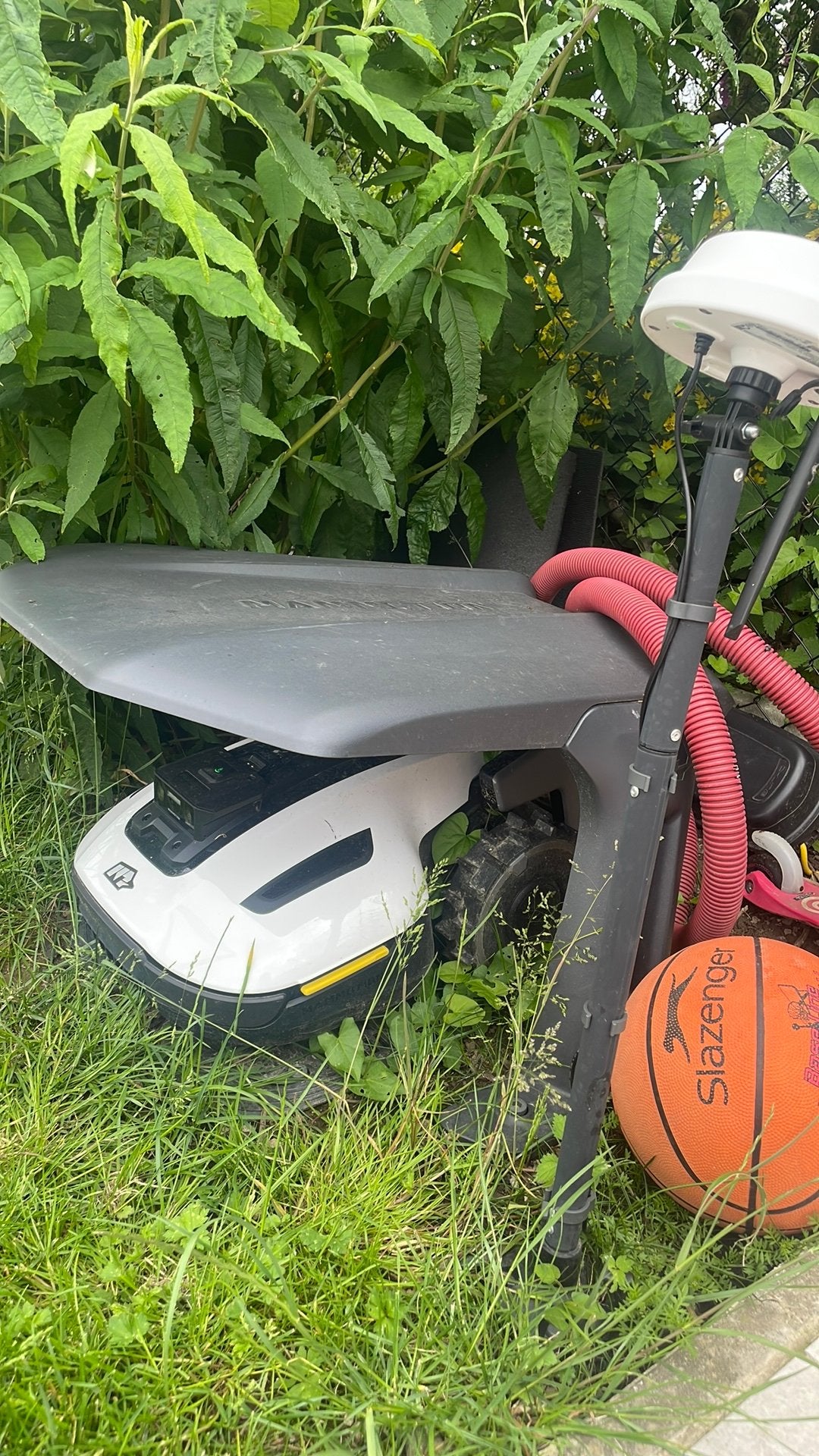 Robotmaaier Mammotion, Ophalen, Zo goed als nieuw, 20 tot 25 cm, Bestuurbaar via app
