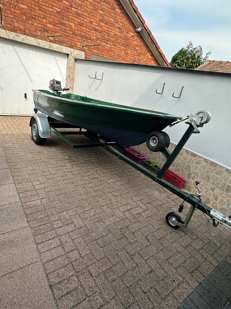 Complete vis / toerboot, Watersport en Boten, Vis- en Consoleboten, Benzine, Tot 10 pk, Buitenboordmotor, Ophalen
