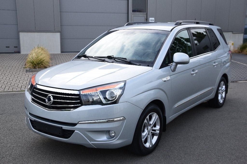Ssangyong Rodius 2.2 SV220e-XDi 2WD Sapphire, Cuir, Argent ou Gris, Achat, Entreprise