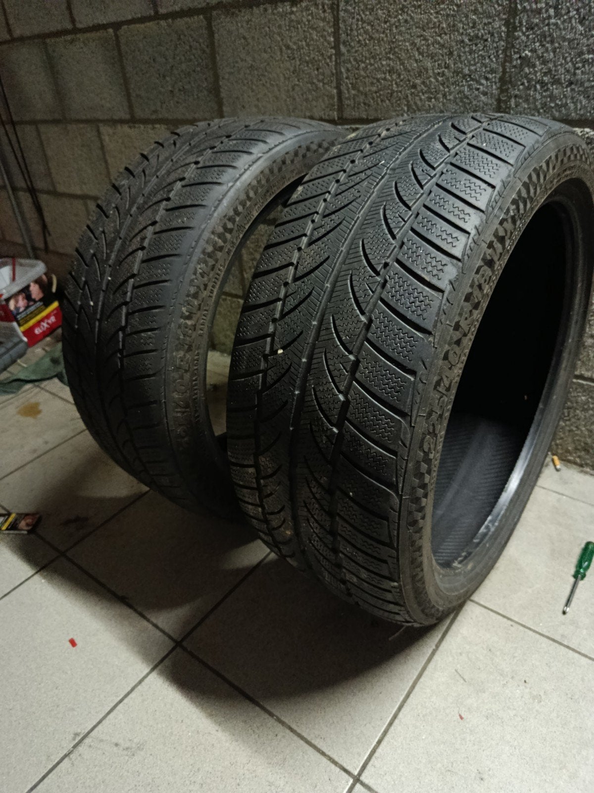 225/40/18, Ophalen