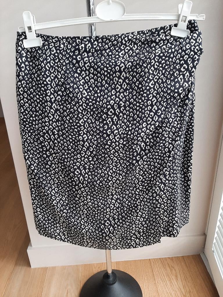 Jupe Max Mara, Taille 38/40 (M), Enlèvement ou Envoi, Max Mara, Noir
