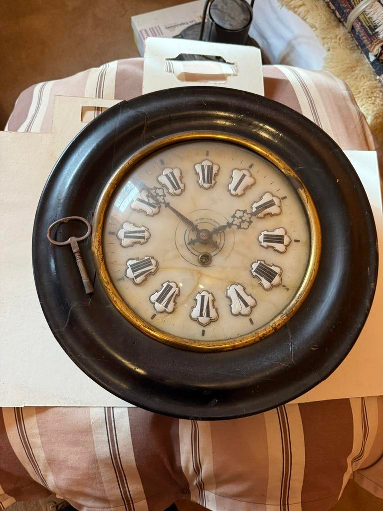 Horloge pendule, Enlèvement