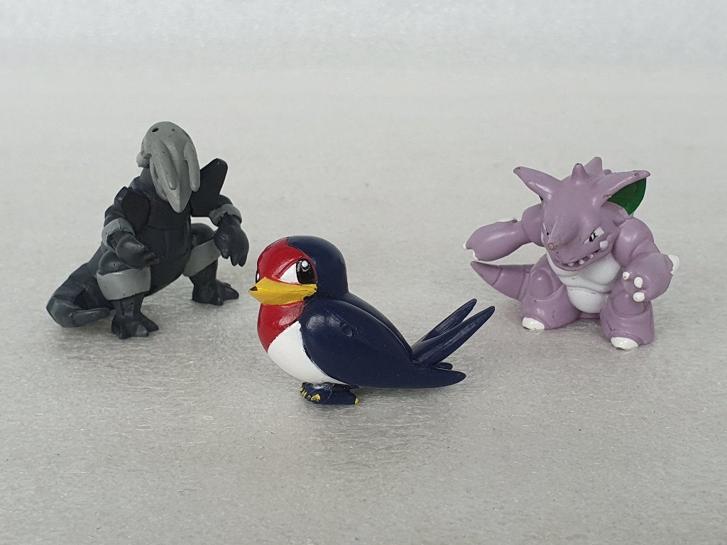 Lot van 3 Pokémon figuren: Aggron, Nidoking & Taillow, Enlèvement ou Envoi, Utilisé