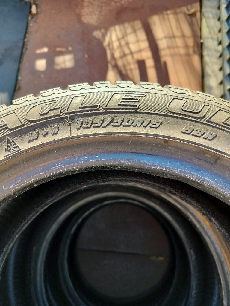 Winterbanden in goede staat! 195/50 R15 82H, Autos : Pièces & Accessoires, 15 pouces, Pneus hiver, Autre, Pneu(s)