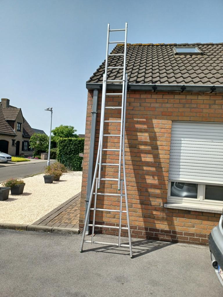 Ladder solide alu 2x12tr uitschuifbaar 5.90H openstaan p128e, Doe-het-zelf en Bouw, Ladders en Trappen, Ophalen, Ladder