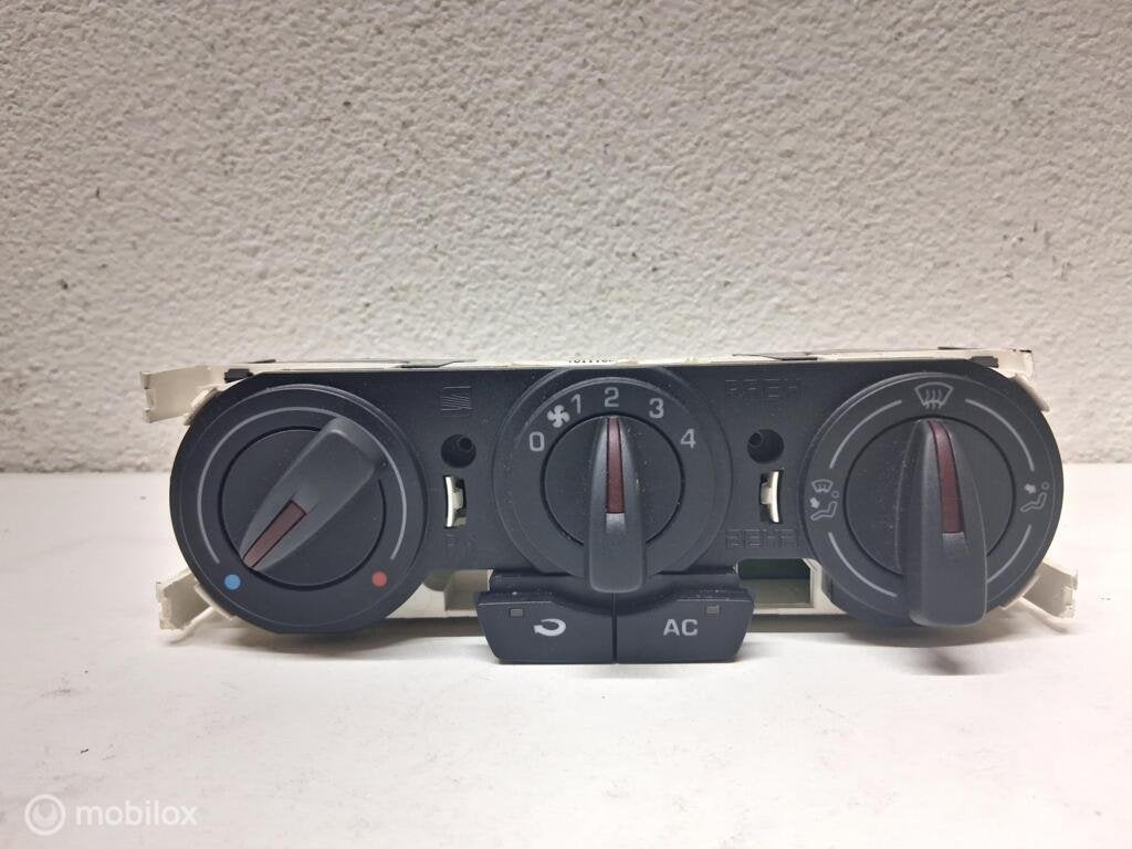 Kachelbedieningspaneel Seat Ibiza 6J ('08-'17) 6J0820045A, Gebruikt, Ophalen of Verzenden, Seat, Seat