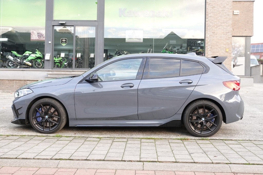 Option complète de performance de la BMW M135i Xdrive, Autos, BMW, Argent ou Gris, Achat, Entreprise, Garantie prolongée