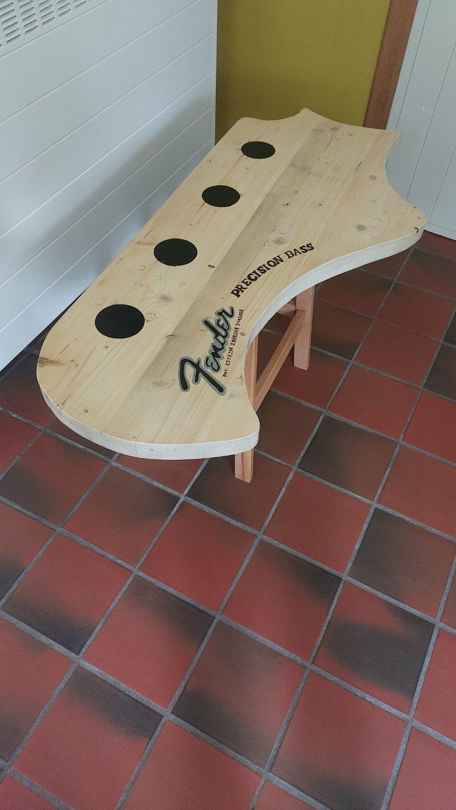 Volhouden reuze headstock precision bass., Musique & Instruments, Enlèvement ou Envoi