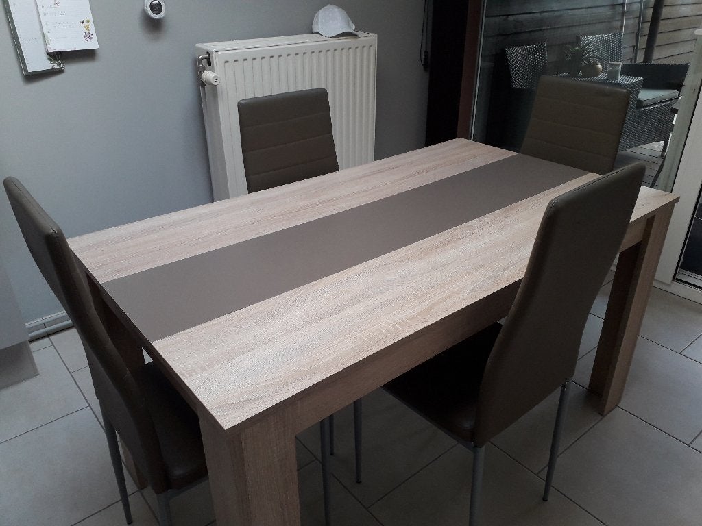 TABLE AVEC CHAISES, Enlèvement, Utilisé, Rectangulaire