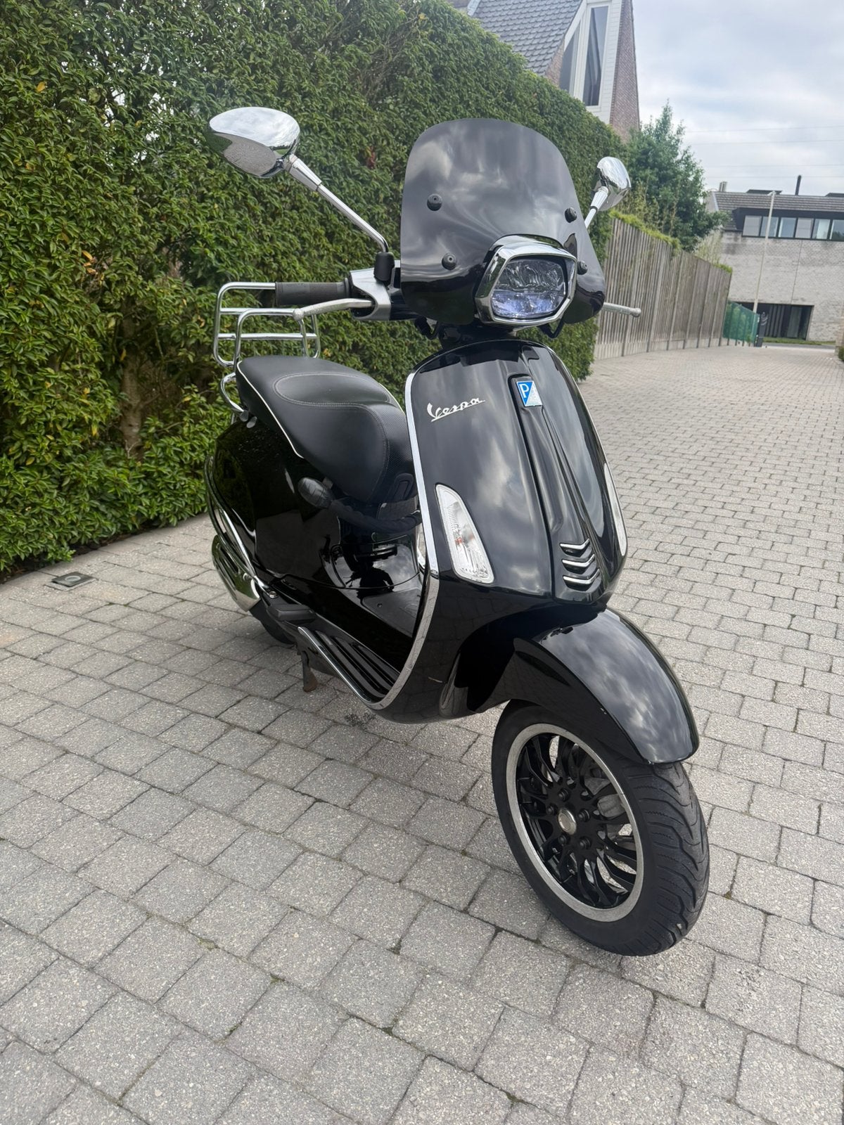 Vespa sprint B klasse, Ophalen, Zo goed als nieuw