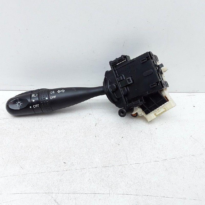 INTERRUPTEUR D'ECLAIRAGE Daihatsu Cuore (L251 / 271 / 276), Utilisé, Daihatsu