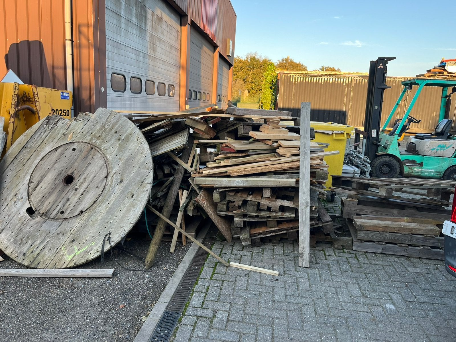 Hout gratis af te halen, Ophalen