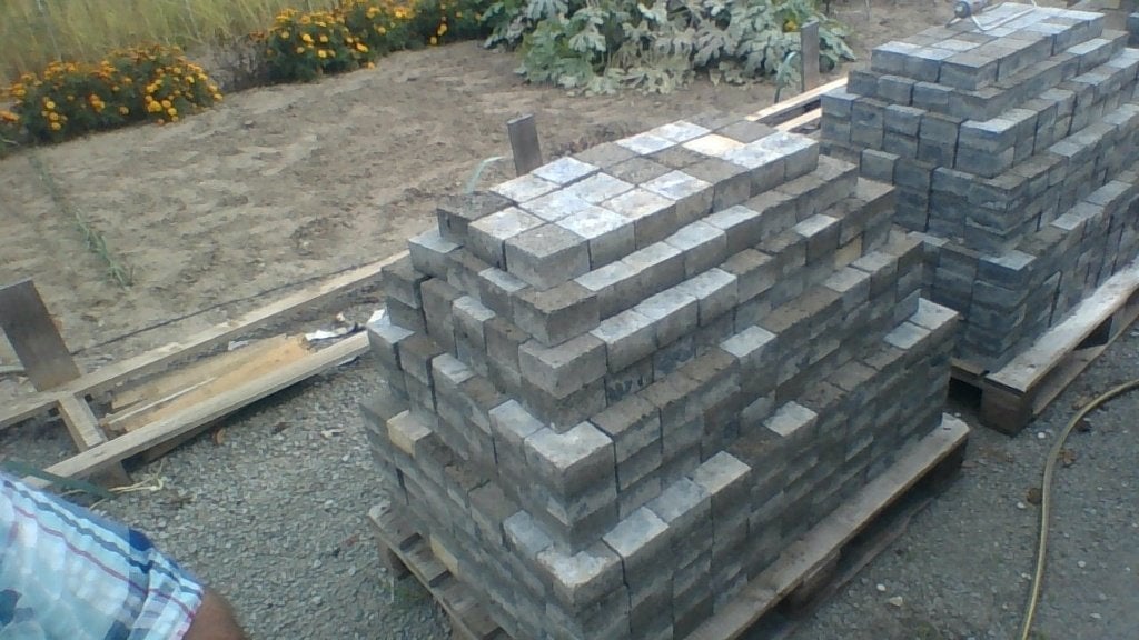 Betonnen grijze sierklinkertjes van 10x10x5cm, Tuin en Terras, Ophalen, Gebruikt, Beton, Terrastegels