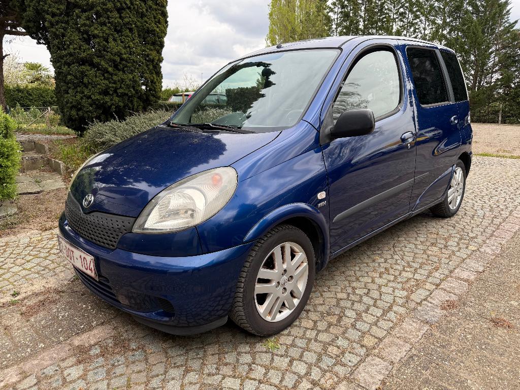 Toyota Yaris 1.3i Verso P2 EURO 4 2001 GEKEURD CAR-PASS, Autos, Toyota, Alarme, Achat, 1299 cm³, 5 portes