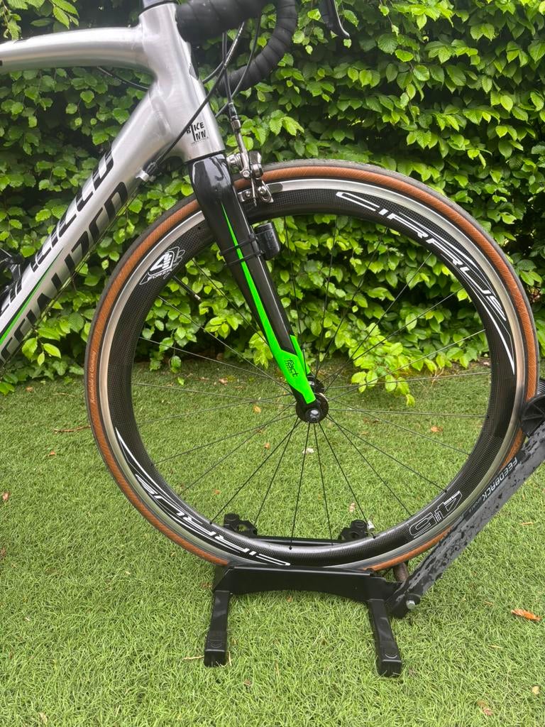 Racefiets Specialized Allee Alu mt carbon wielen Frmt 54-56, Fietsen en Brommers, Ophalen, Zo goed als nieuw, Carbon