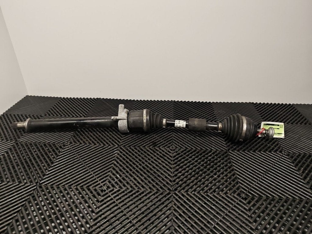 CARDAN AVANT DROIT (TRANSMISSION) BMW X1 (F48), Utilisé, BMW, Petuelring 130
80809  München, DE, Bayerische Motoren Werke AG