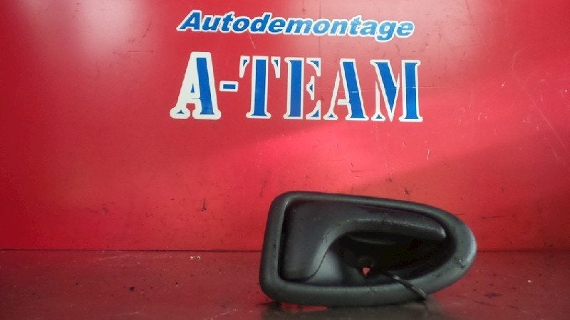 POIGNEE EXTERIEURE AVANT DROITE Clio II Societe (SB), Renault, Utilisé, Peter-Huppertz-Straße 5
51063  Köln, DE, Avant