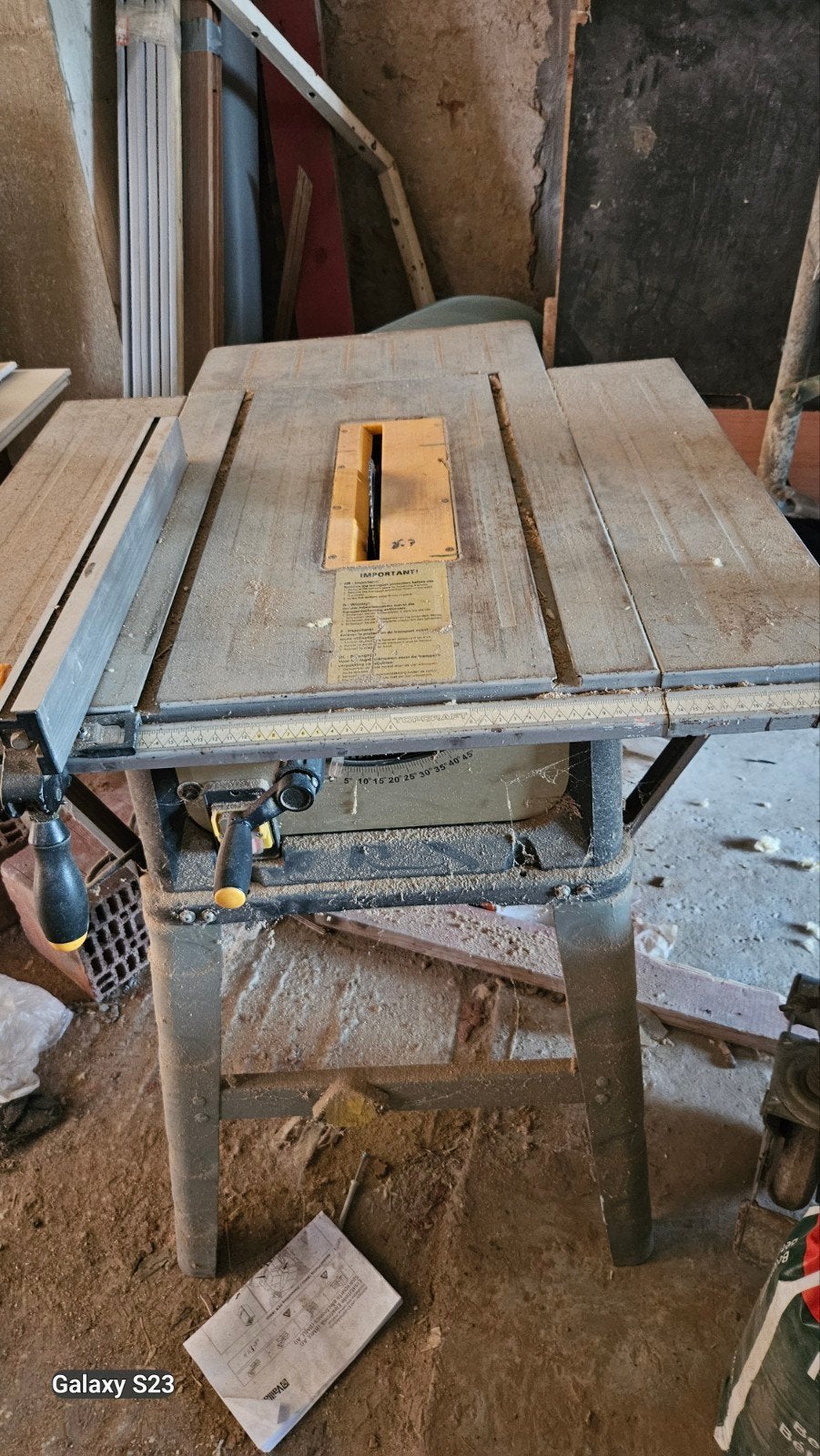 Scie à table, Enlèvement