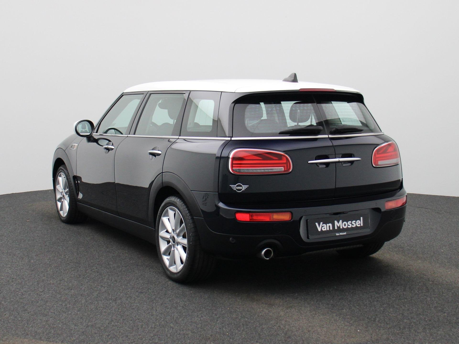 Mini Clubman Cooper (100 kW) Camera | PDC A | Zetelverwarmin, Auto's, Stof, Gebruikt, 715 kg, Zwart