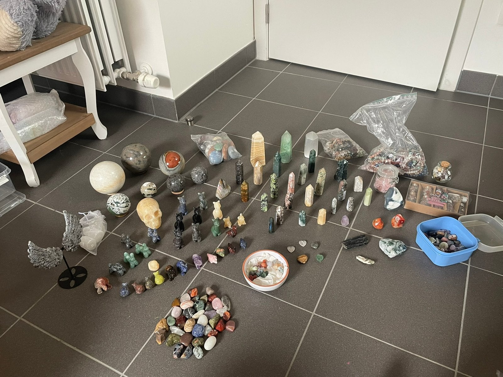 Grote verzameling edelstenen, Ophalen