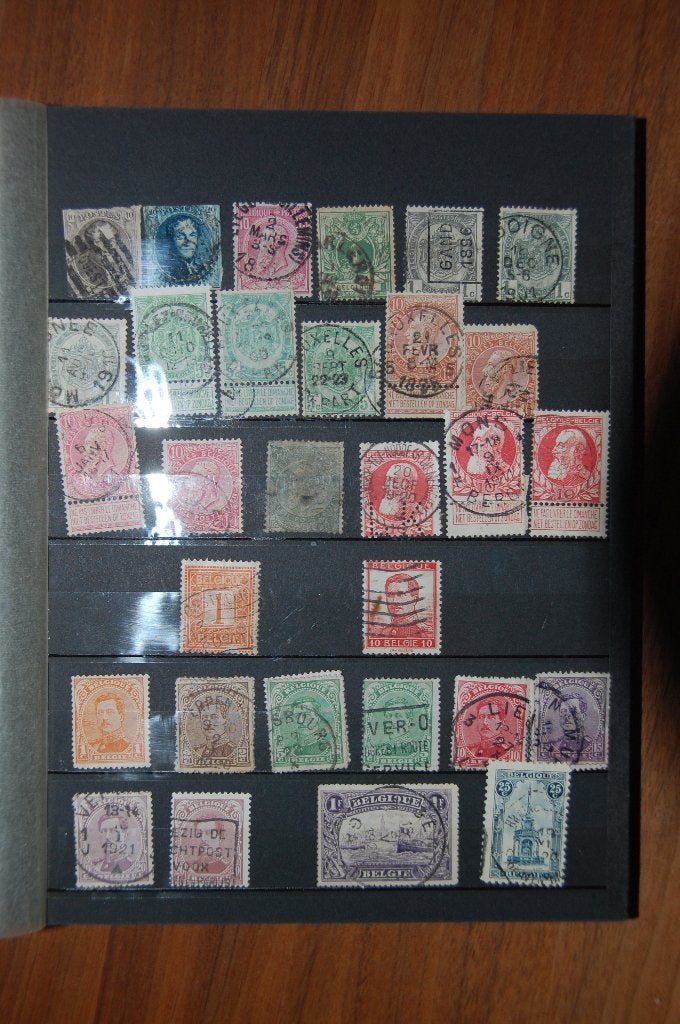 ALBUM met ongeveer 480 BELGISCHE postzegels, Postzegels en Munten, Ophalen of Verzenden, Postfris, Postzegelboek