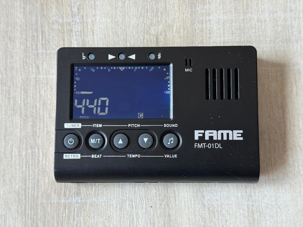 Accordeur et métronome FAME FMT-01DL, Enlèvement ou Envoi, Comme neuf, Guitare électrique