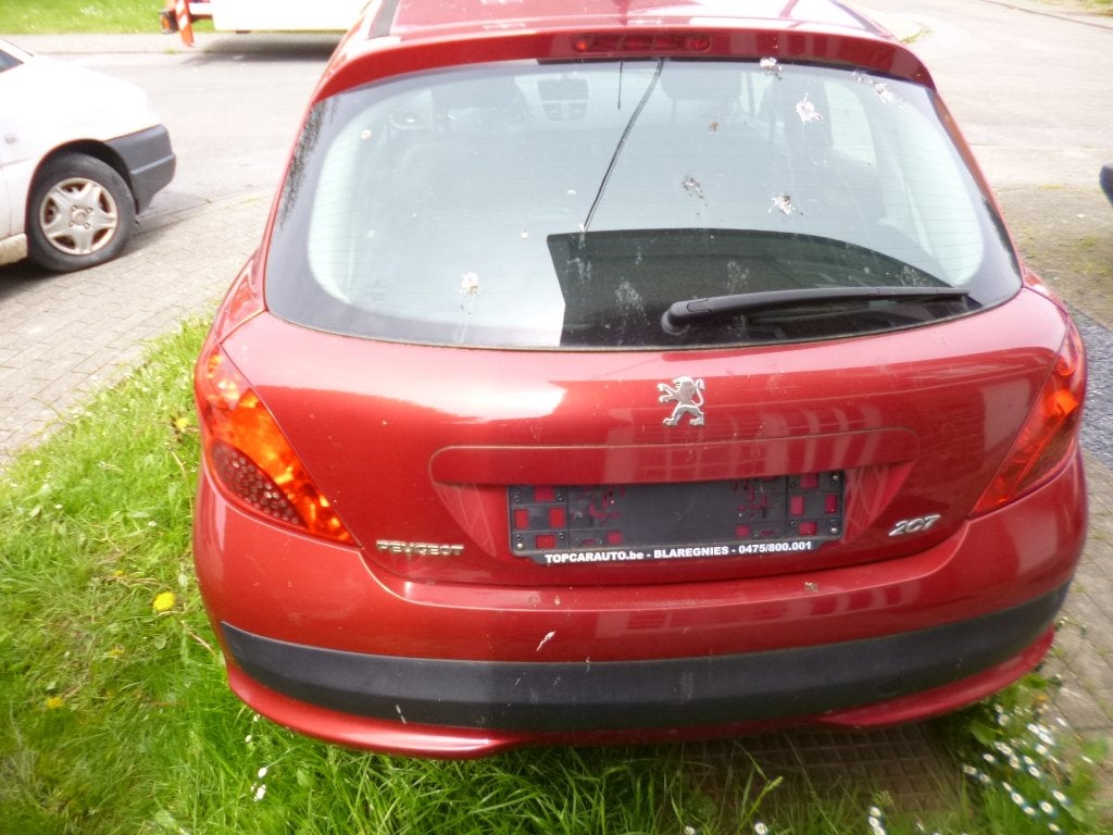 peugeot 207 1.4 essence de 2008, lisez bien l annonce svp, Autos, Rouge, Achat, 4 portes, Boîte manuelle