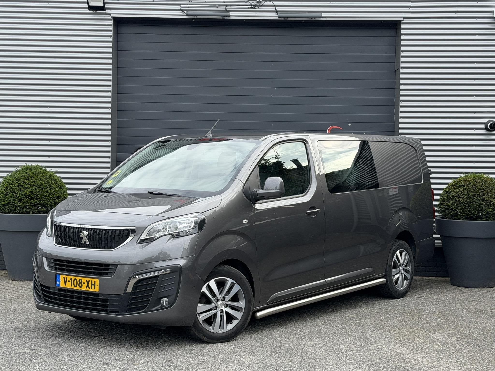 Peugeot Expert 231L 2.0 BlueHDI 180 Premium Pack, 177 ch, Argent ou Gris, Achat, Euro 6