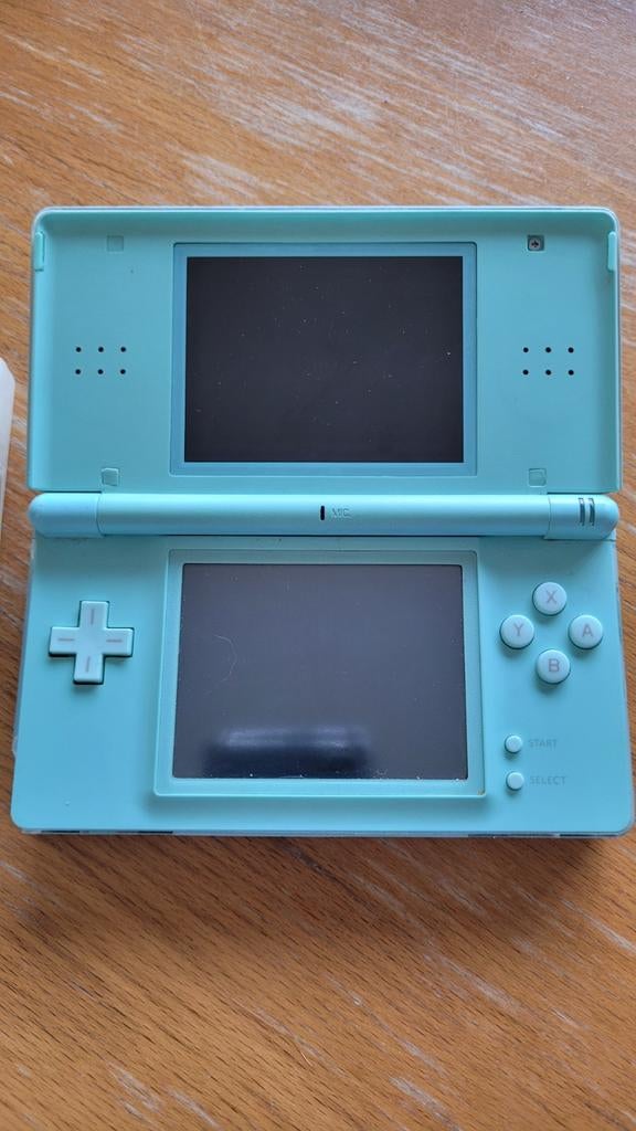 Nintendo + mario kart + mario party, Games en Spelcomputers, Spelcomputers | Nintendo DS, Ophalen, Blauw, DS Lite, Gebruikt