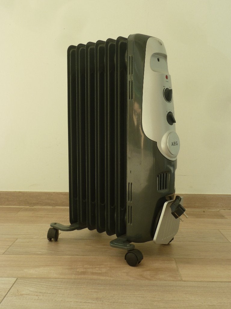 Radiateur électrique à huile AEG RA 5520, 800 watts ou plus, Moins de 60 cm, Comme neuf, Enlèvement