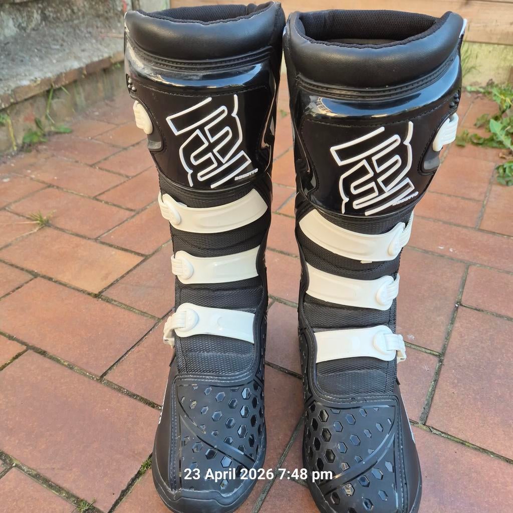 Chaussure de moto, Motos, Enlèvement