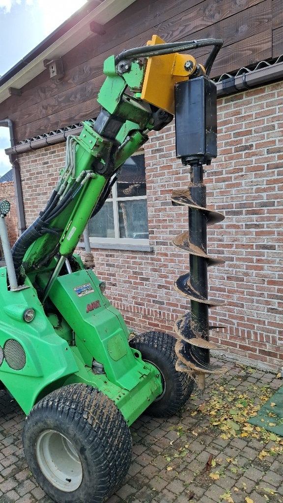 Te huur; Hydraulische grondboor met avant koppeling, Zakelijke goederen, Ophalen, Weidebouw